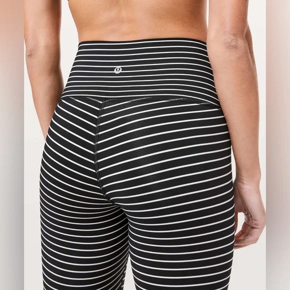 Lululemon Wunder Under High-Rise Tight *Luxtreme 28" - Picture 4 of 9